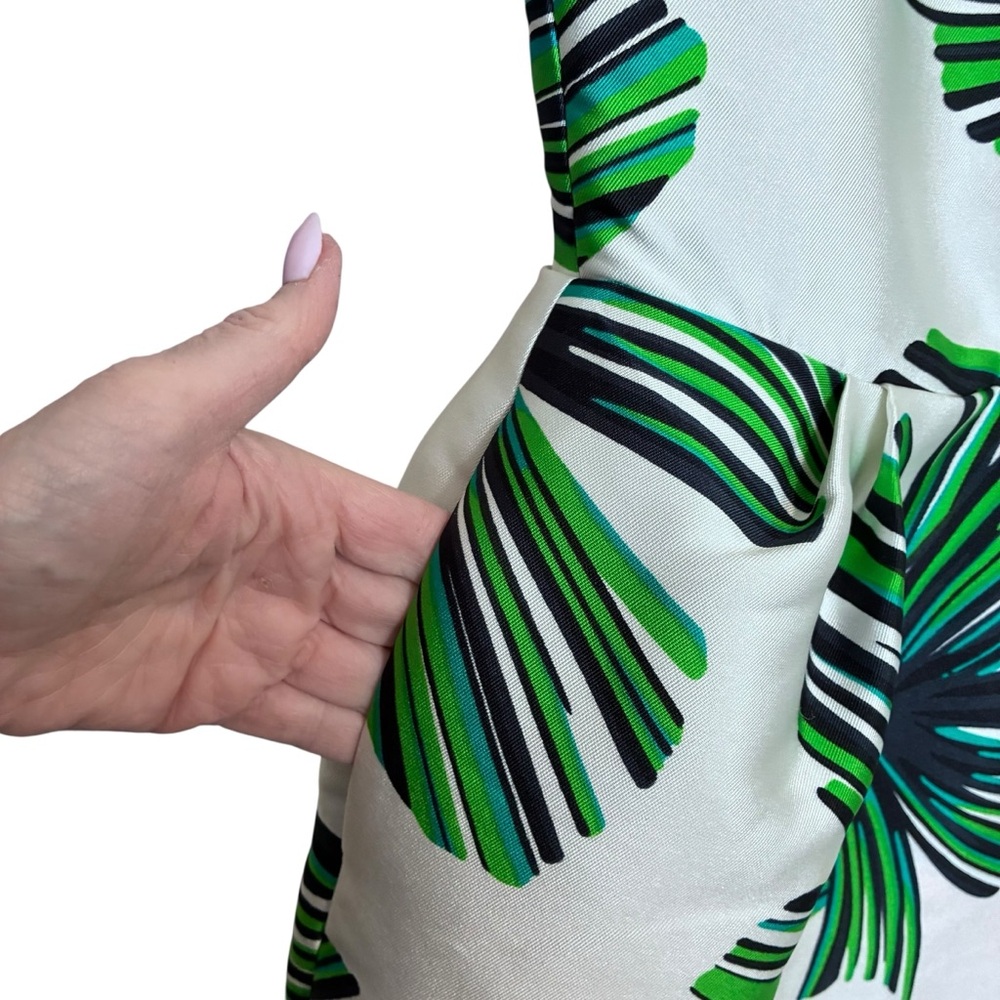 CC & DD - Tropical Sleeveless Dress with Bold Leaf Design - L - Picture 4 of 12